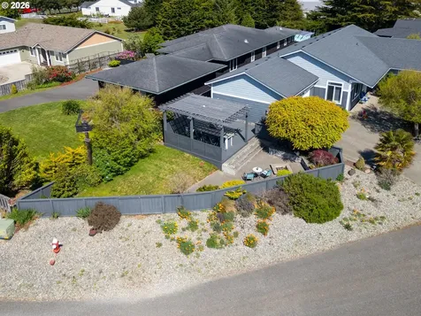 3220 Natalie Way Bandon OR 97411