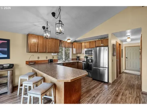 12416 SE Vista Loop Prineville OR 97754
