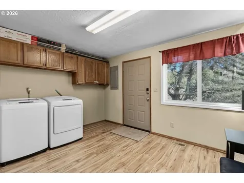 12416 SE Vista Loop Prineville OR 97754