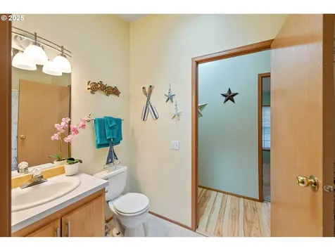 530 Village Pines Way Coos Bay OR 97420