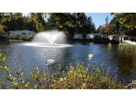 530 Village Pines Way Coos Bay OR 97420