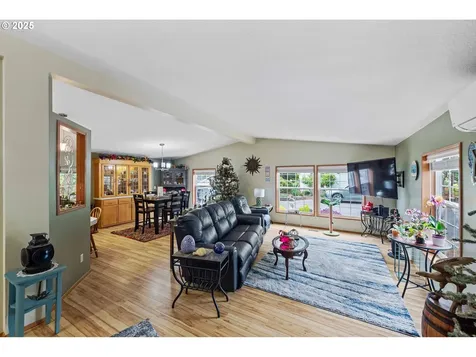 530 Village Pines Way Coos Bay OR 97420