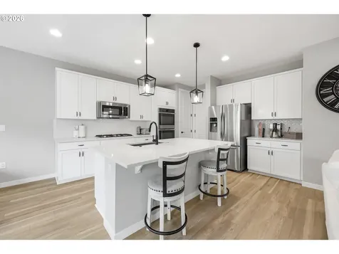 27621 SW Alder Lane Wilsonville OR 97070