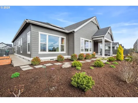 6020 SE Mcinnis Street Hillsboro OR 97123