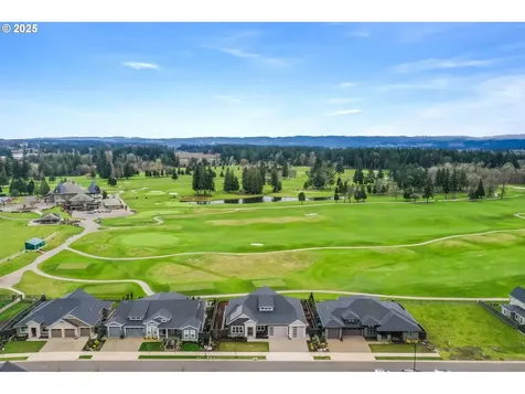 6020 SE Mcinnis Street Hillsboro OR 97123