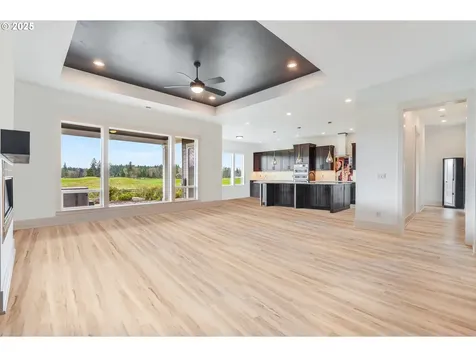 6020 SE Mcinnis Street Hillsboro OR 97123