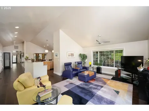 12442 SW 122nd Avenue Portland OR 97223