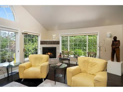 12442 SW 122nd Avenue Portland OR 97223