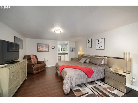 12442 SW 122nd Avenue Portland OR 97223