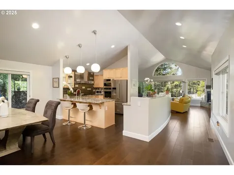 12442 SW 122nd Avenue Portland OR 97223