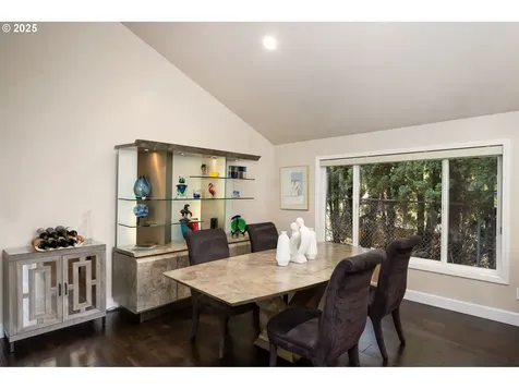 12442 SW 122nd Avenue Portland OR 97223