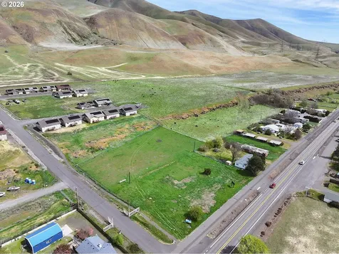 9257 State Route 14 Wishram WA 98673