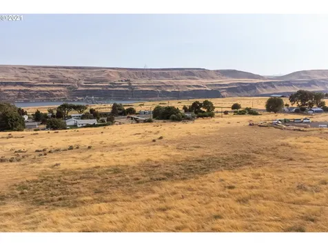 9257 State Route 14 Wishram WA 98673