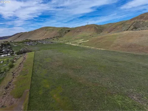 9257 State Route 14 Wishram WA 98673