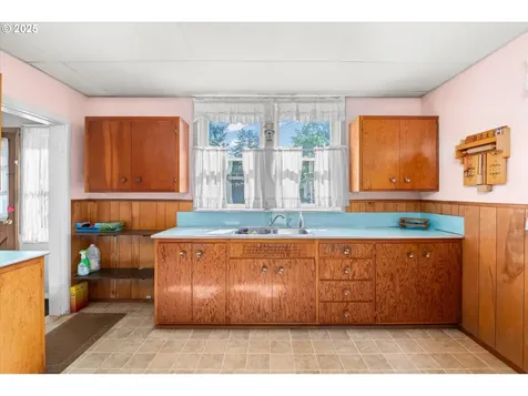 1741 Villard Street Eugene OR 97403