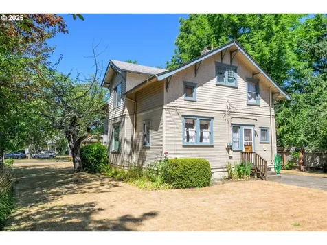 1741 Villard Street Eugene OR 97403