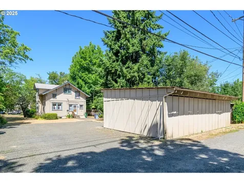 1741 Villard Street Eugene OR 97403