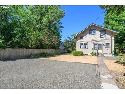 1741 Villard Street Eugene OR 97403