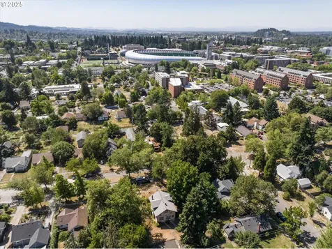 1741 Villard Street Eugene OR 97403