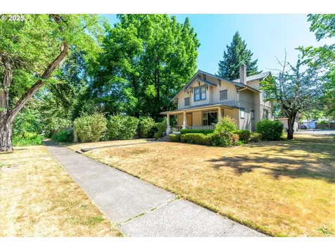 1741 Villard Street Eugene OR 97403