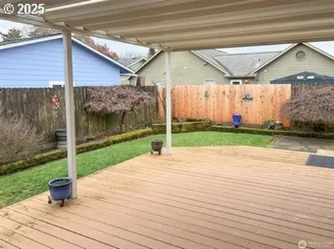 2425 Hickory Avenue Longview WA 98632
