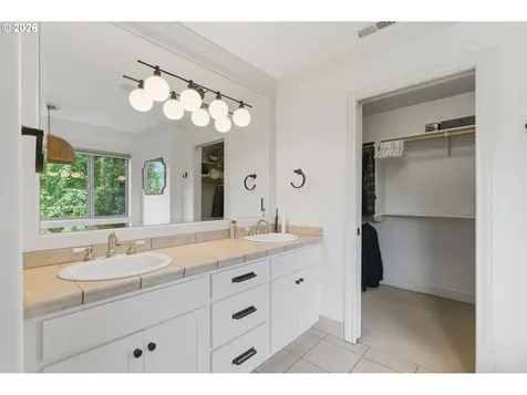 1738 Gallery Way West Linn OR 97068