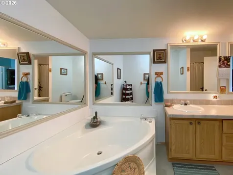 15609 S Fawn View Way Molalla OR 97038