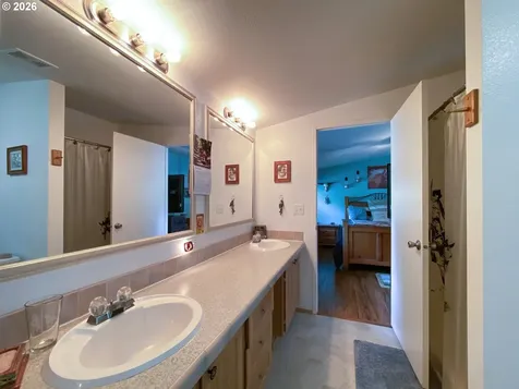 15609 S Fawn View Way Molalla OR 97038