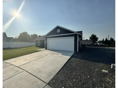2512 Kite Place Umatilla OR 97882