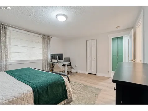 1613 N Q Street Washougal WA 98671