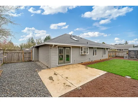 1613 N Q Street Washougal WA 98671
