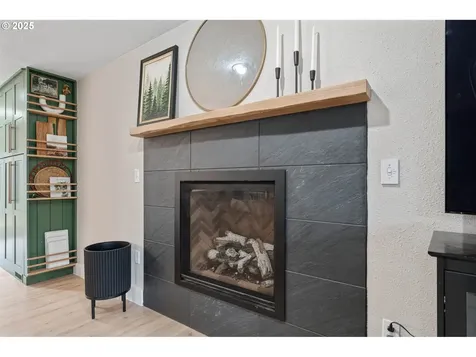 1613 N Q Street Washougal WA 98671