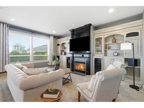 5237 NW Fernridge Drive Camas WA 98607