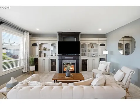 5237 NW Fernridge Drive Camas WA 98607