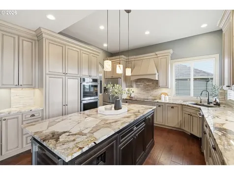 5237 NW Fernridge Drive Camas WA 98607