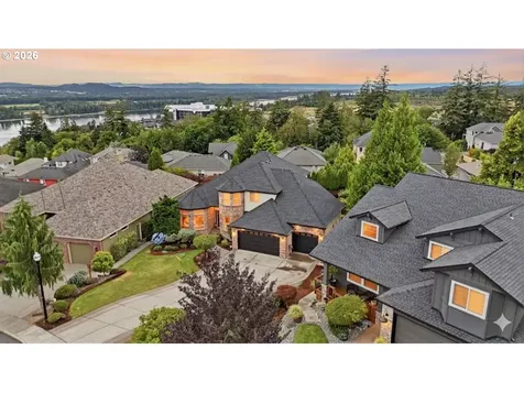 5237 NW Fernridge Drive Camas WA 98607