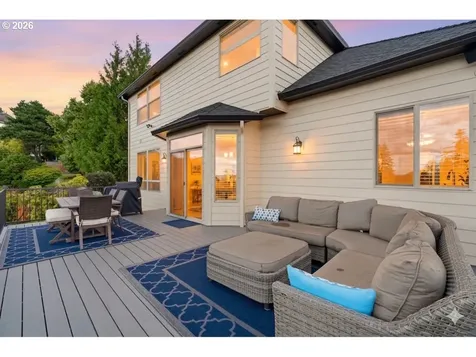 5237 NW Fernridge Drive Camas WA 98607
