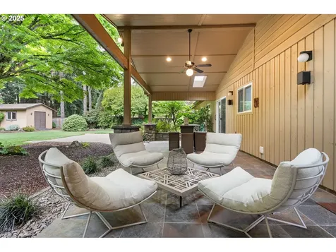 12385 SW 106th Drive Portland OR 97223