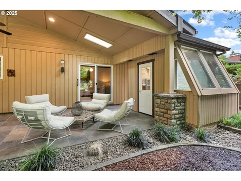 12385 SW 106th Drive Portland OR 97223