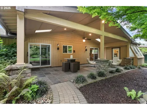 12385 SW 106th Drive Portland OR 97223