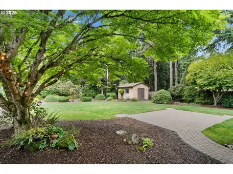 12385 SW 106th Drive Portland OR 97223