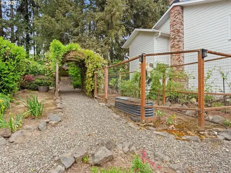1714 NW 109th Street Vancouver WA 98685