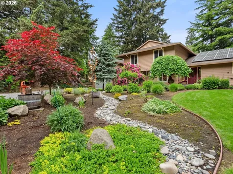 1714 NW 109th Street Vancouver WA 98685