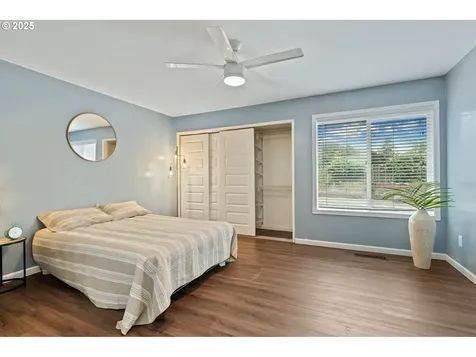 4935 NW Kahneeta Court Portland OR 97229
