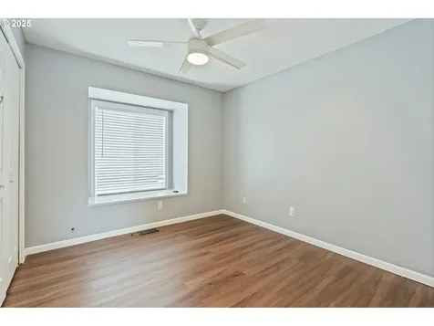 4935 NW Kahneeta Court Portland OR 97229