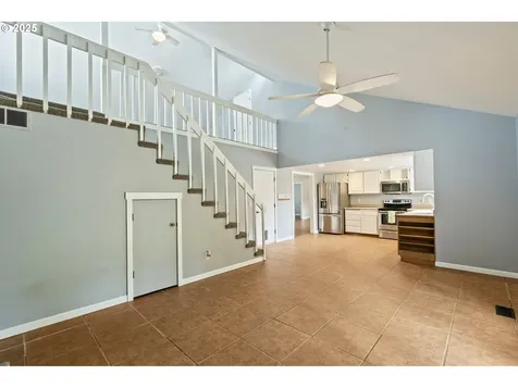 4935 NW Kahneeta Court Portland OR 97229