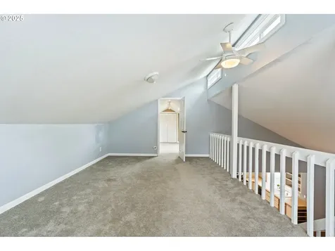 4935 NW Kahneeta Court Portland OR 97229