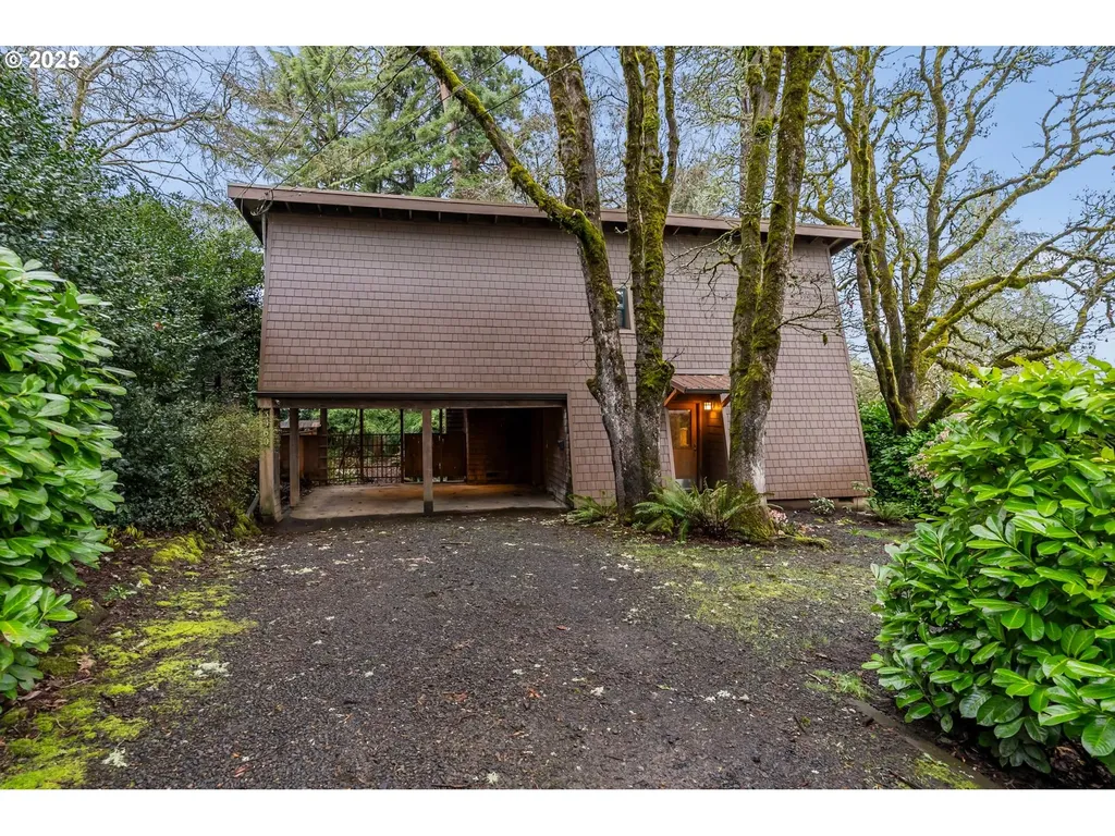 3960 Hilyard Street Eugene OR 97405