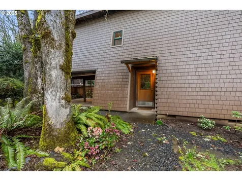 3960 Hilyard Street Eugene OR 97405