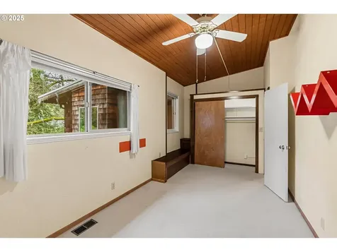 3960 Hilyard Street Eugene OR 97405